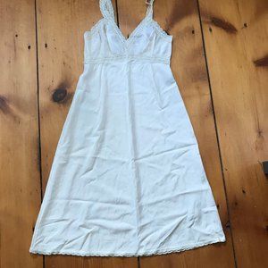 Vintage Alice Maloof Cream-Colored Lace Trim Slip